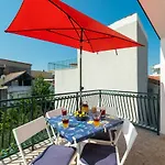 House Brunac With Parking Holiday home *