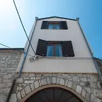House Brunac With Parking Holiday home *