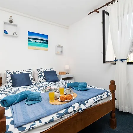 House Brunac With Parking *