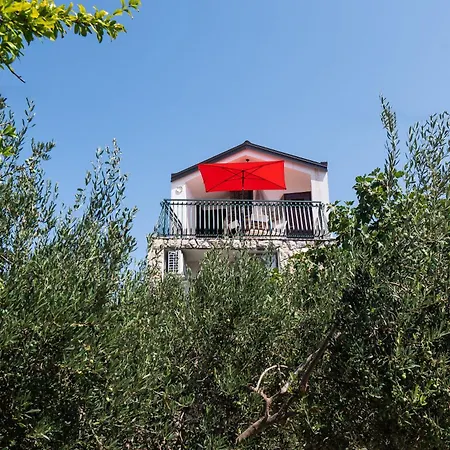 House Brunac With Parking Vodice