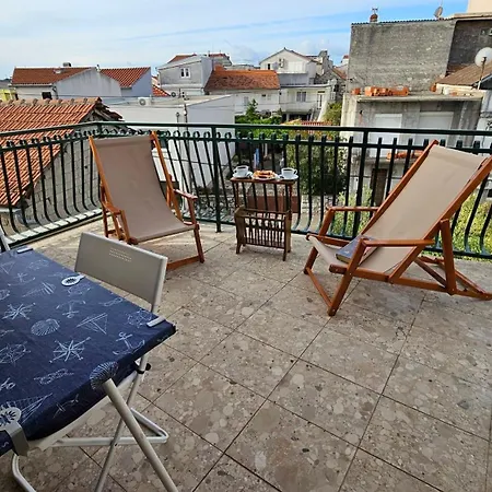 House Brunac With Parking *