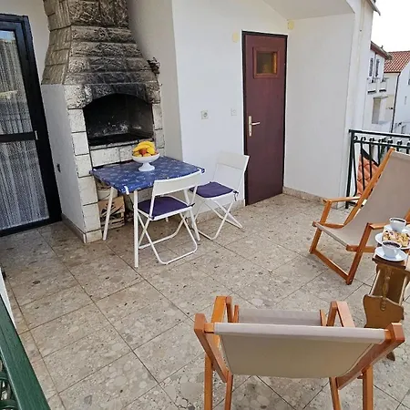 House Brunac With Parking *