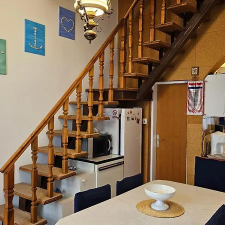 House Brunac Semesterbostad