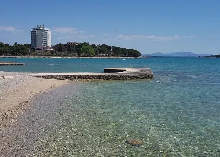 House Brunac With Parking Casa de Férias Vodice