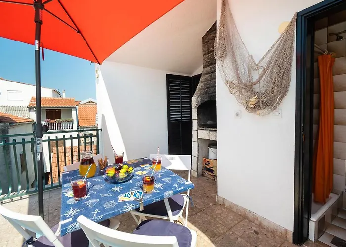 House Brunac With Parking