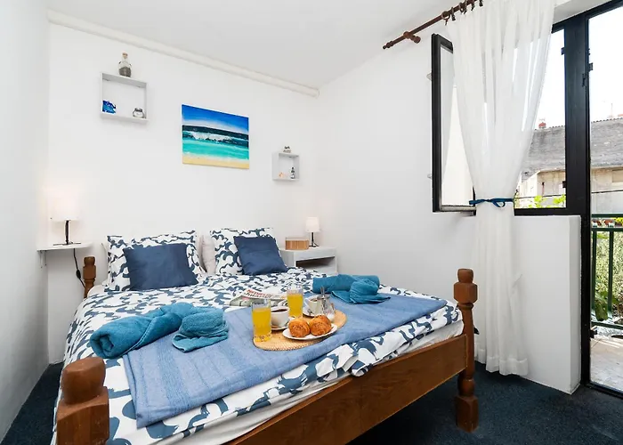 House Brunac With Parking *