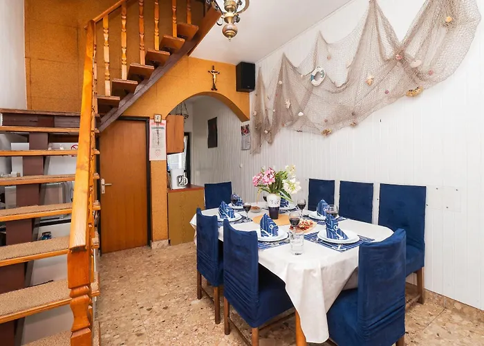 Casa de Férias House Brunac With Parking