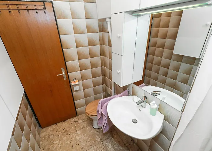 House Brunac With Parking Vodice