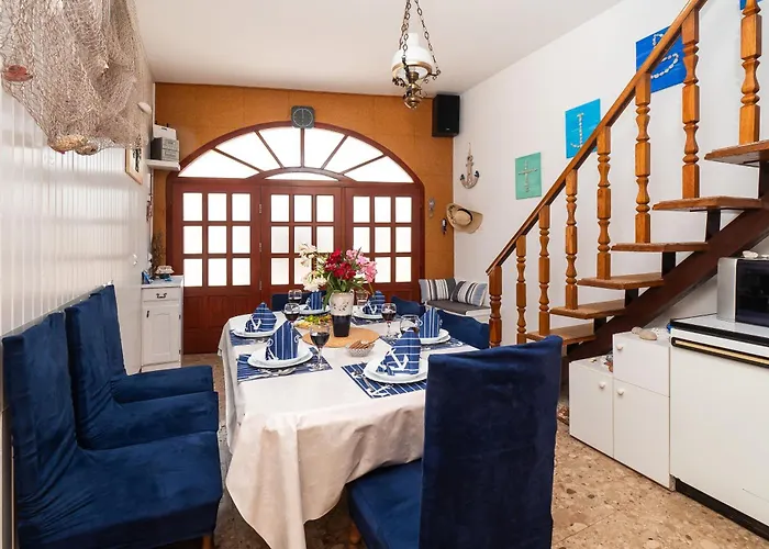 בית נופש House Brunac