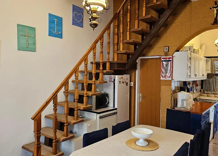 House Brunac בית נופש